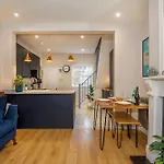 Lockwood Cottage, Close To Monk Bar, Sleeps 4 * York